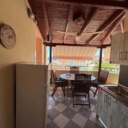 Διαμέρισμα Korinas View